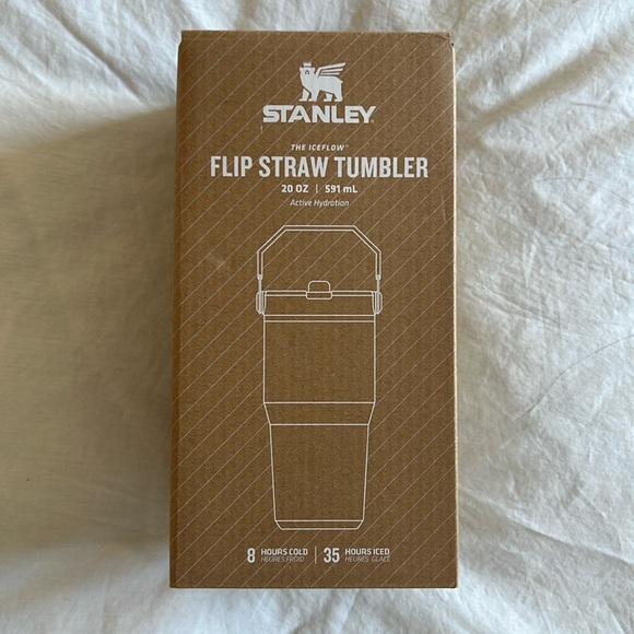 Stanley 20 oz Stainless Steel Ice Flow 2.0 Flip Straw Tumbler - Picture 4 of 4